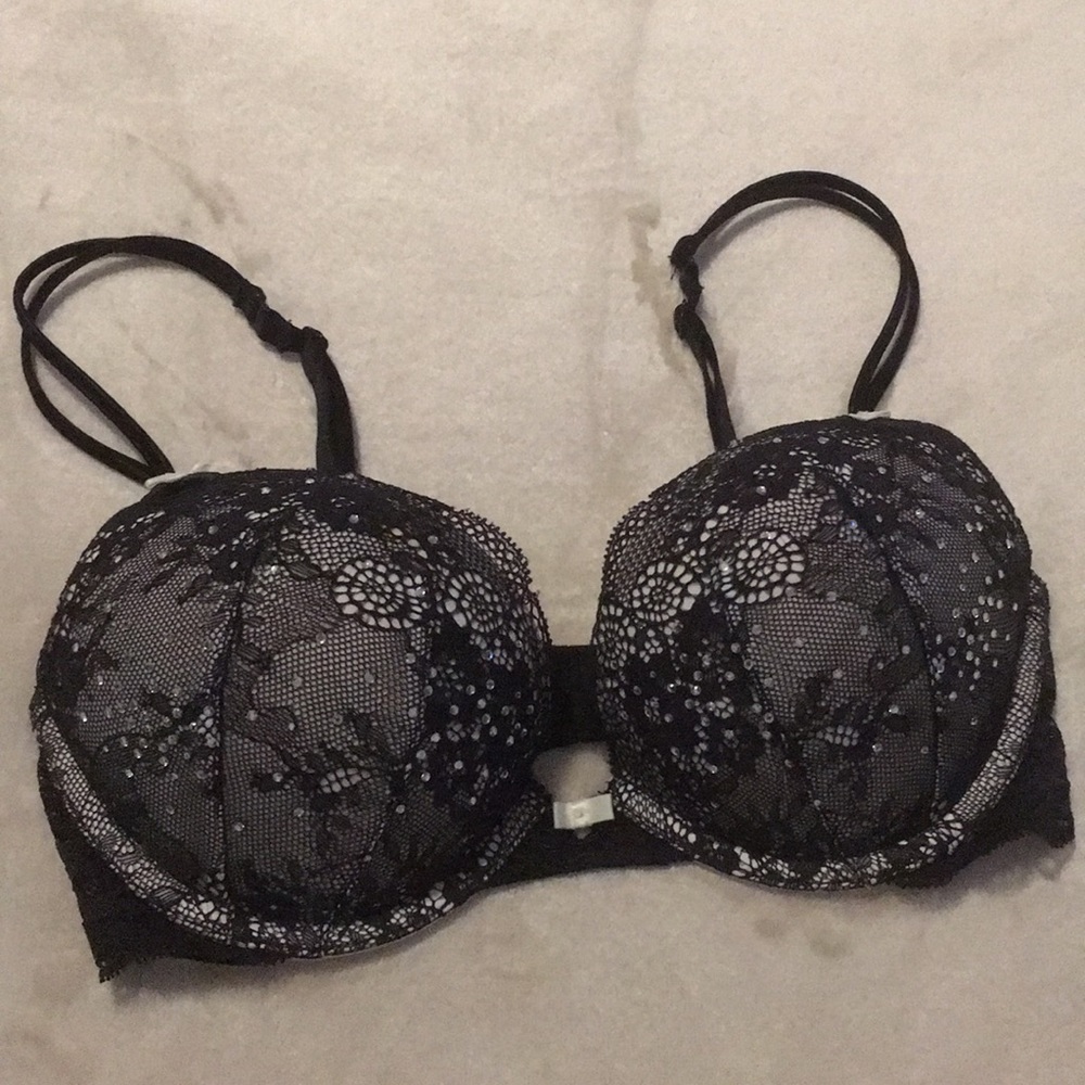 Victoria’s Secret Black Lace Push-Up Bra 32B
